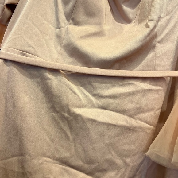 Mac Duggal Women's Flounced Sleeve Square Neck Column Gown Dress - Picture 5 of 7